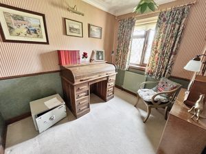 Bedroom- click for photo gallery